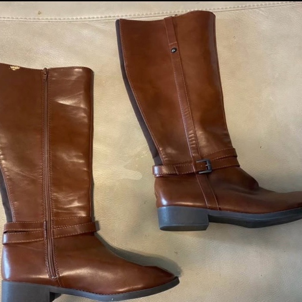 American Eagle Outfitters Brown knee high Boots